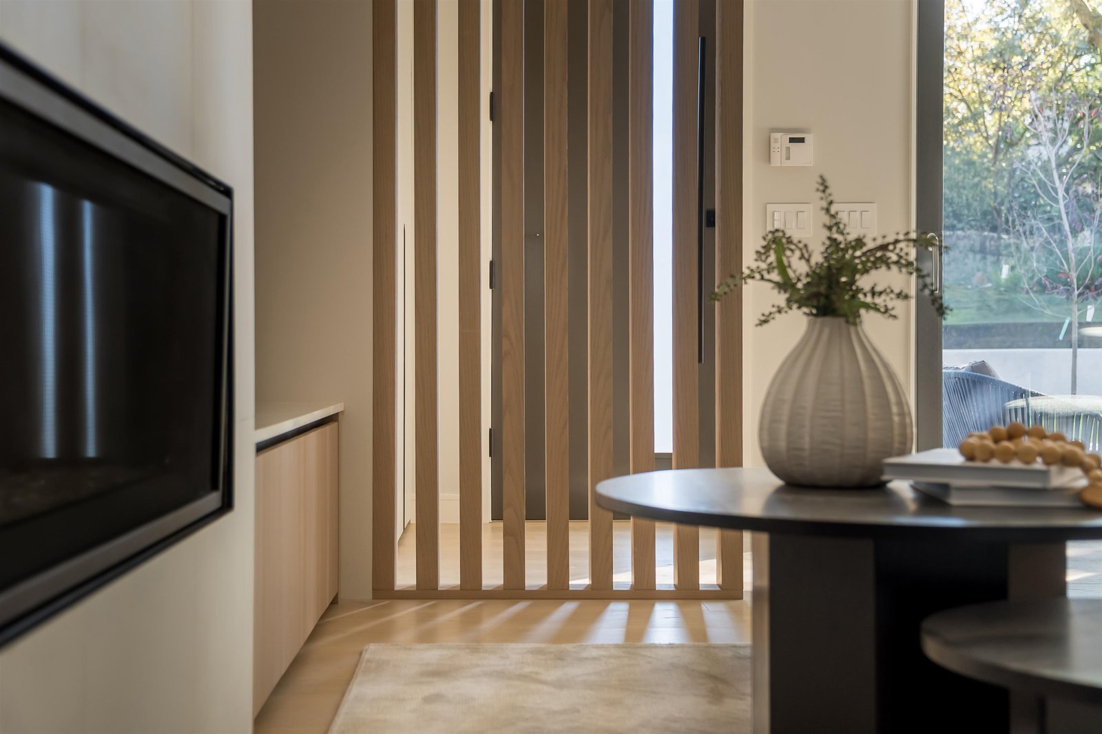 Entry foyer with wood slat screen at 1-2941 W 29th Ave, Mackenzie Heights, Vancouver